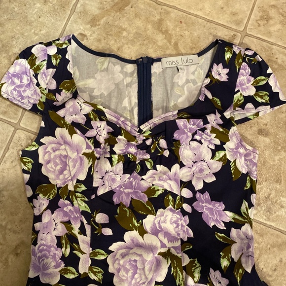 Miss Lulo dress - Picture 3 of 3